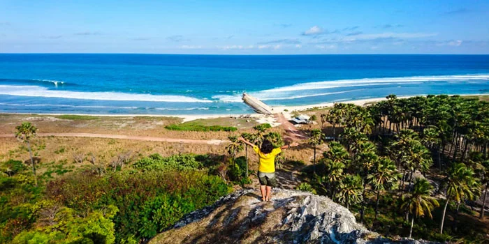 Pulau-Sabu,-Tempat-Wisata-Dengan-Keindahan-Pantai-Dan-Surganya-Tradisi