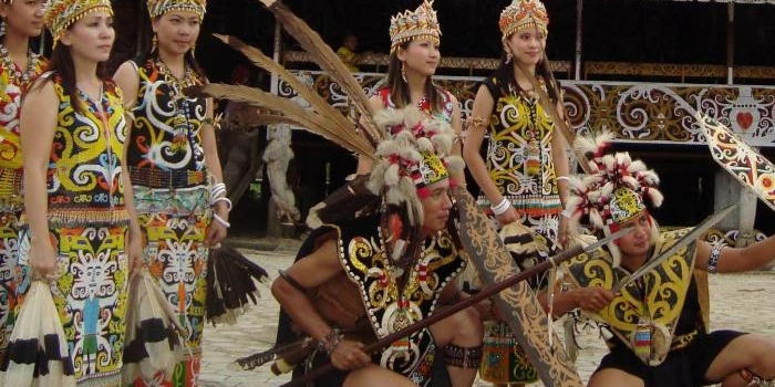 Sejarah-Suku-Dayak-Warisan-Budaya-yang-Kaya-dari-Kalimantan