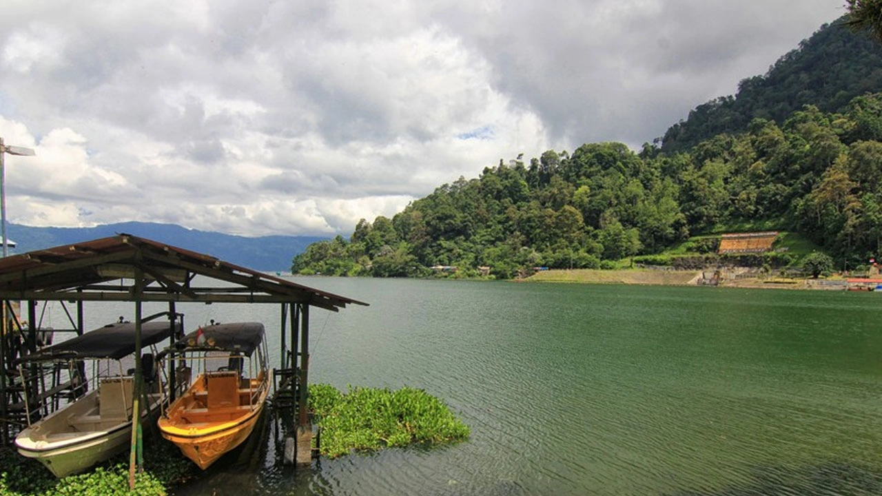 Danau Maninjau, Keindahan Wisata Alam di Sumatera Barat