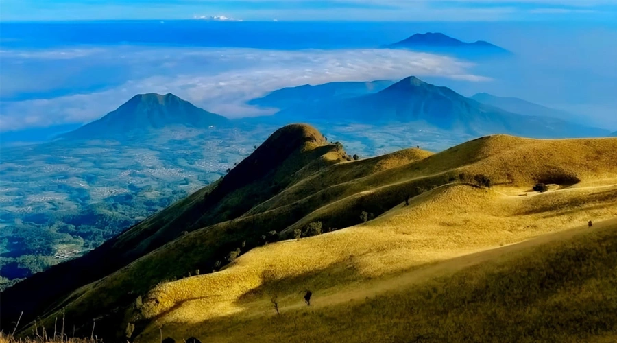 Menjelajahi-Keindahan-Gunung-Merbabu,-Surga-Para-Pendaki