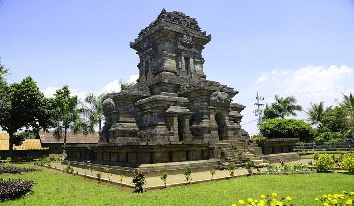 Menyelami Sejarah Dan Keindahan Candi Singasari