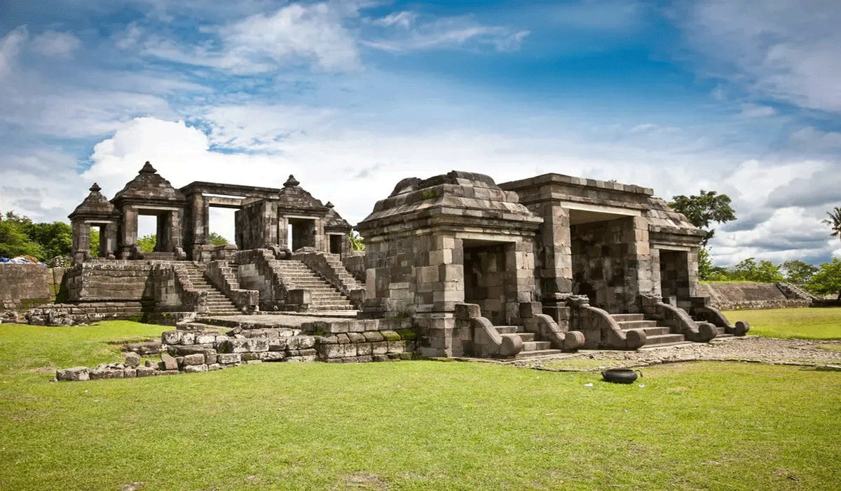 Ratu Boko, Istana Megah Di Atas Bukit Prambanan Yang Penuh Misteri