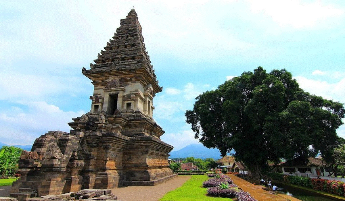 Candi Jawi, Warisan Abadi Kerajaan Singhasari Yang Menawan
