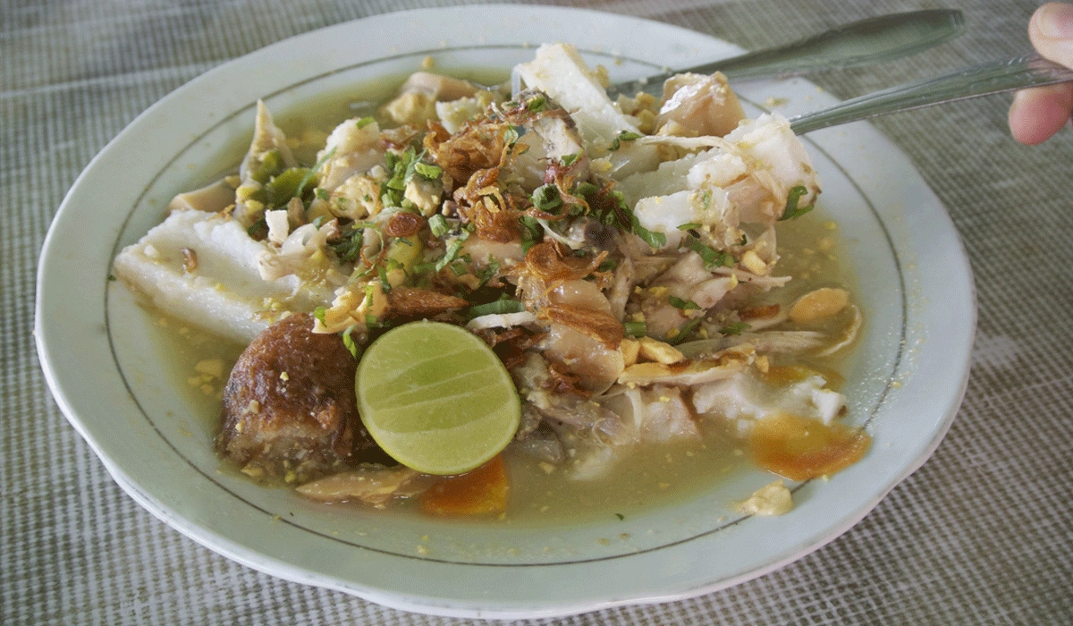 Nikmatnya-Soto-Banjar,-Sup-Legendaris-Dari-Kalimantan-Selatan