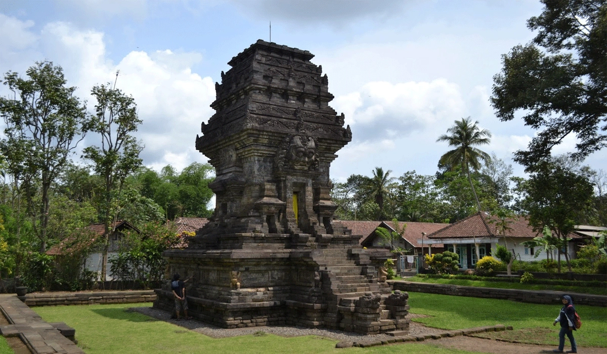 Pesona-Candi-Kidal,-Surga-Sejarah-Bagi-Pecinta-Budaya