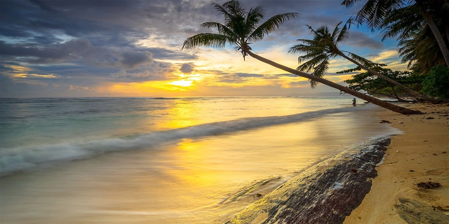 Wisata Pantai Base-G, Liburan Tenang di Tengah Alam Papua