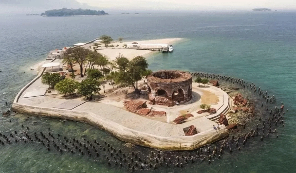 Menjelajahi Pesona Benteng Martello di Kepulauan Seribu