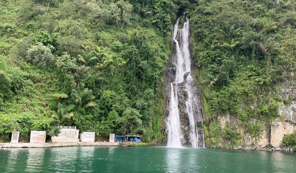 Air Terjun Situmurun, Surga Tersembunyi di Tepi Danau Toba